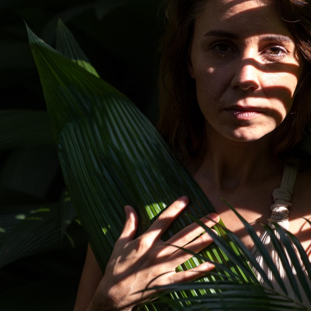Christina Ashvinya — Porträt — Fotografie von Simon Graf (6)